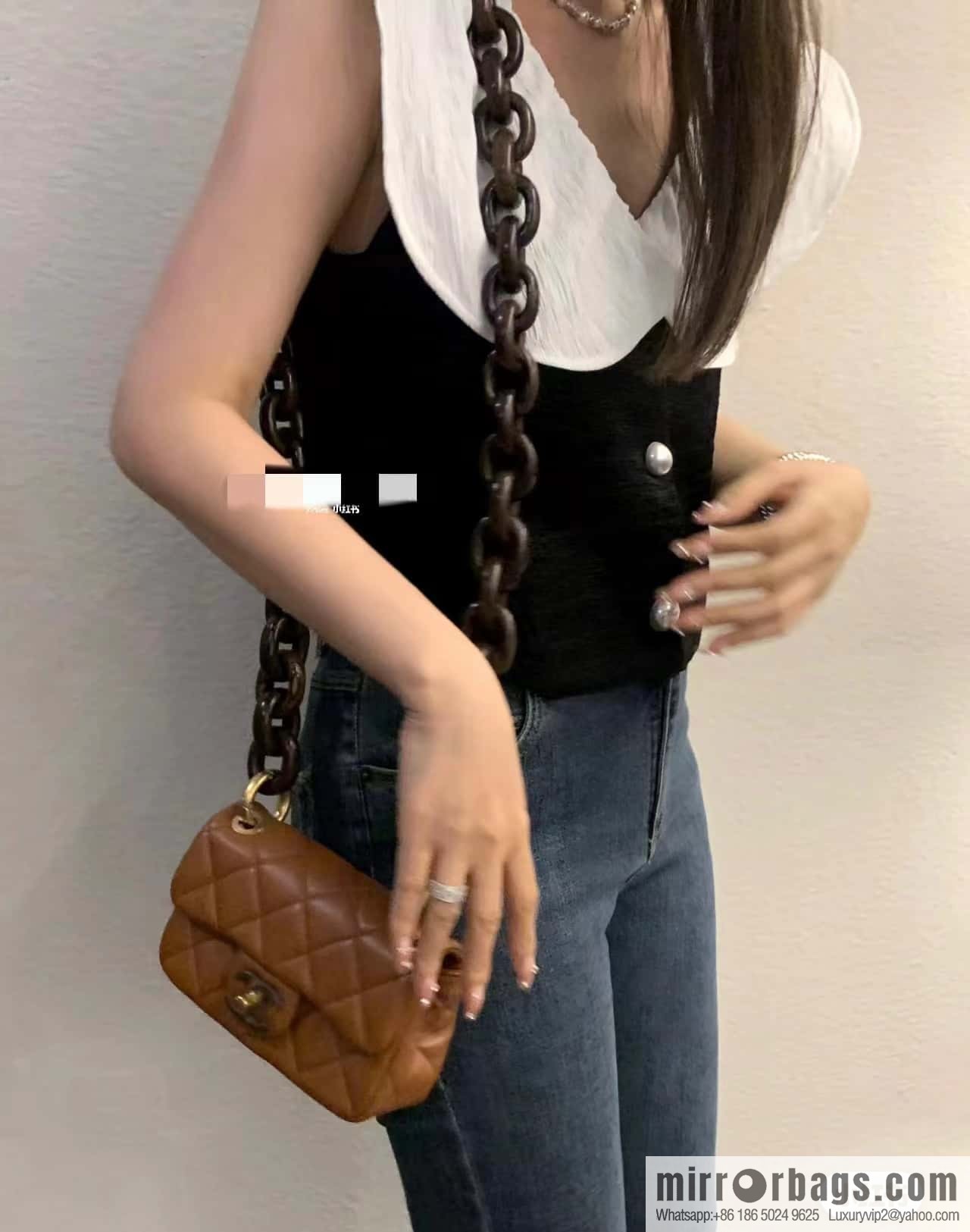CHANEL 23A Premium Handicraft Series, Dakar mahogany cf mini bag AS4165