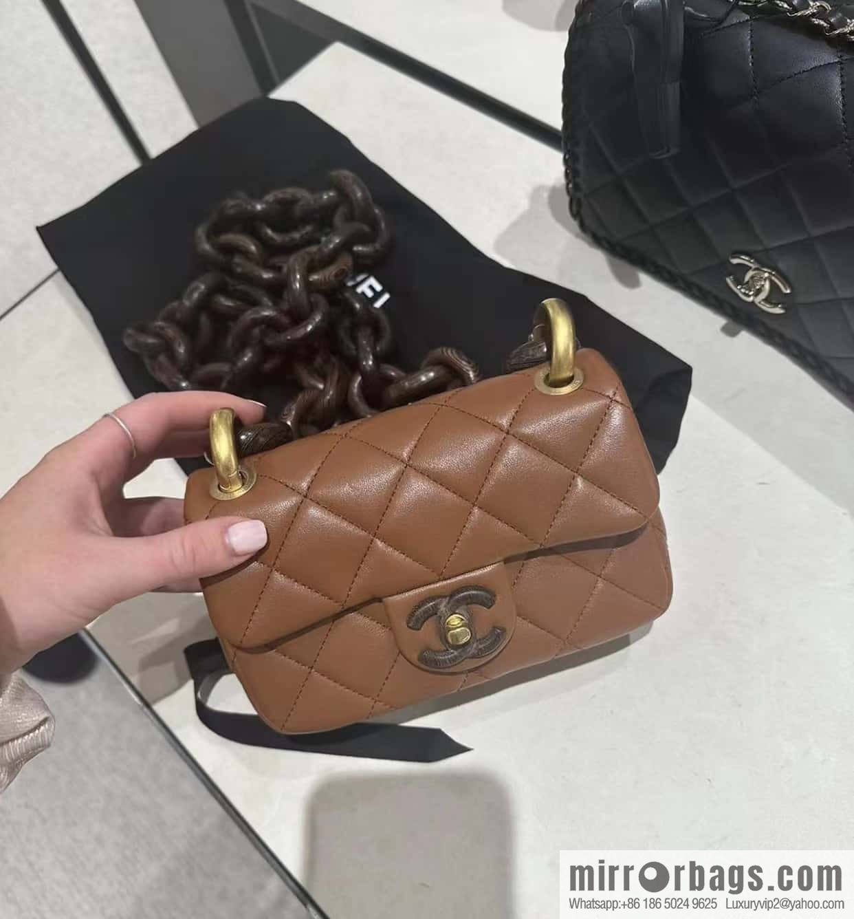 CHANEL 23A Premium Handicraft Series, Dakar mahogany cf mini bag AS4165
