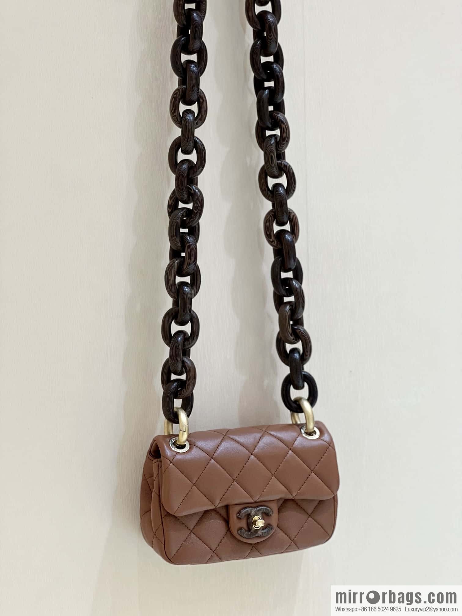 CHANEL 23A Premium Handicraft Series, Dakar mahogany cf mini bag AS4165