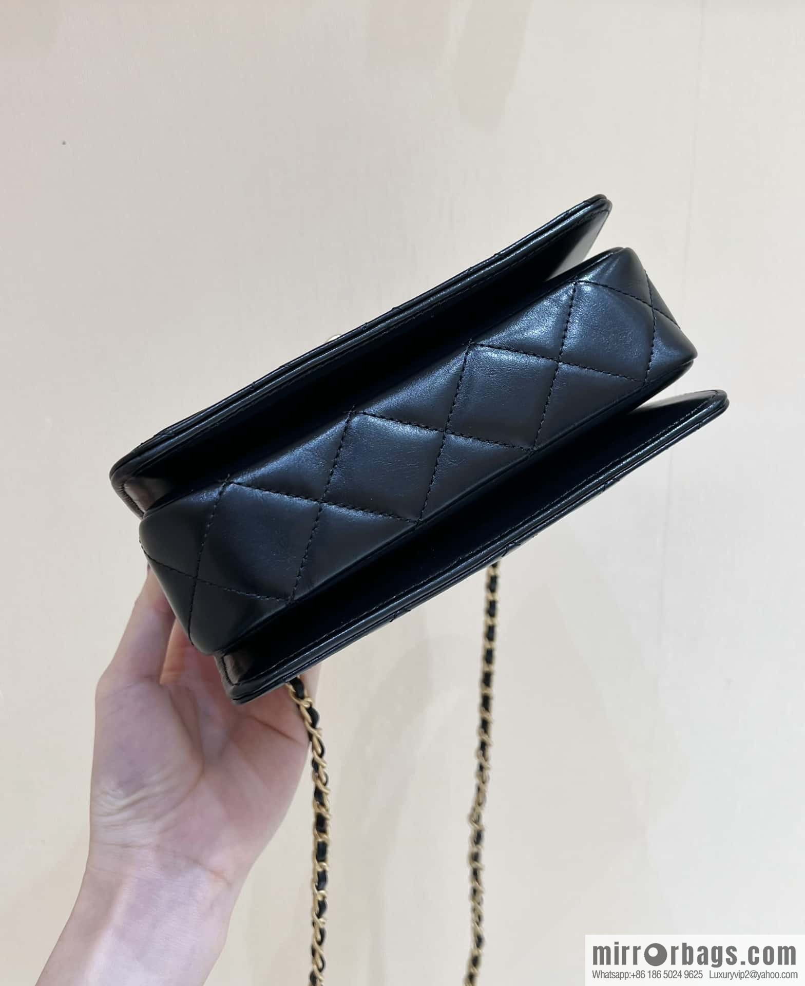CHANEL 23P spring and summer trailer series 23P small flap bag AS3886