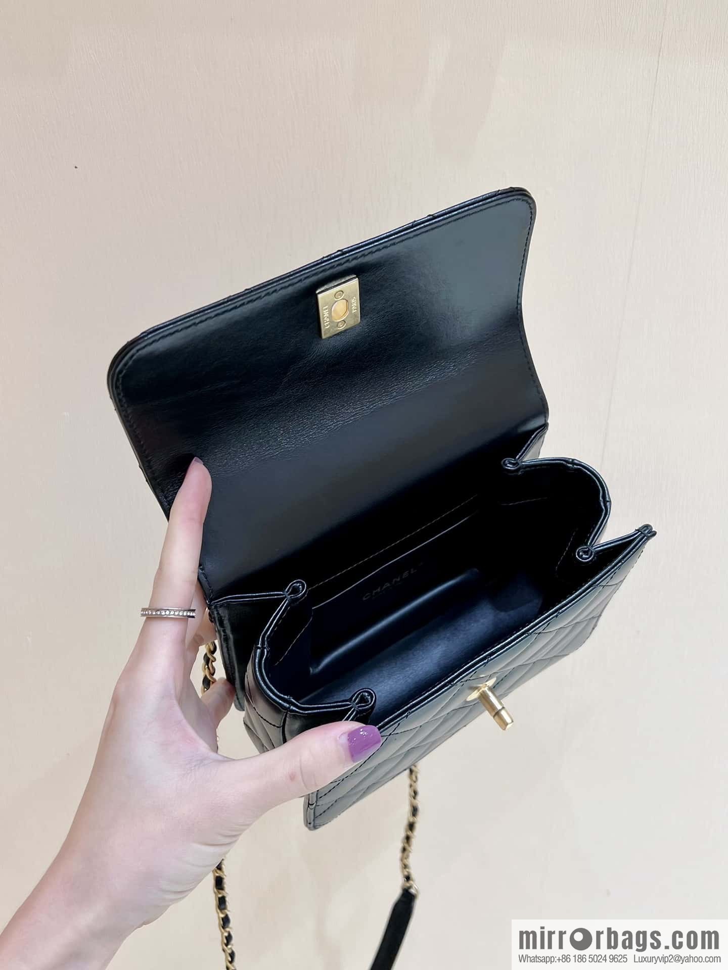 CHANEL 23P spring and summer trailer series 23P small flap bag AS3886