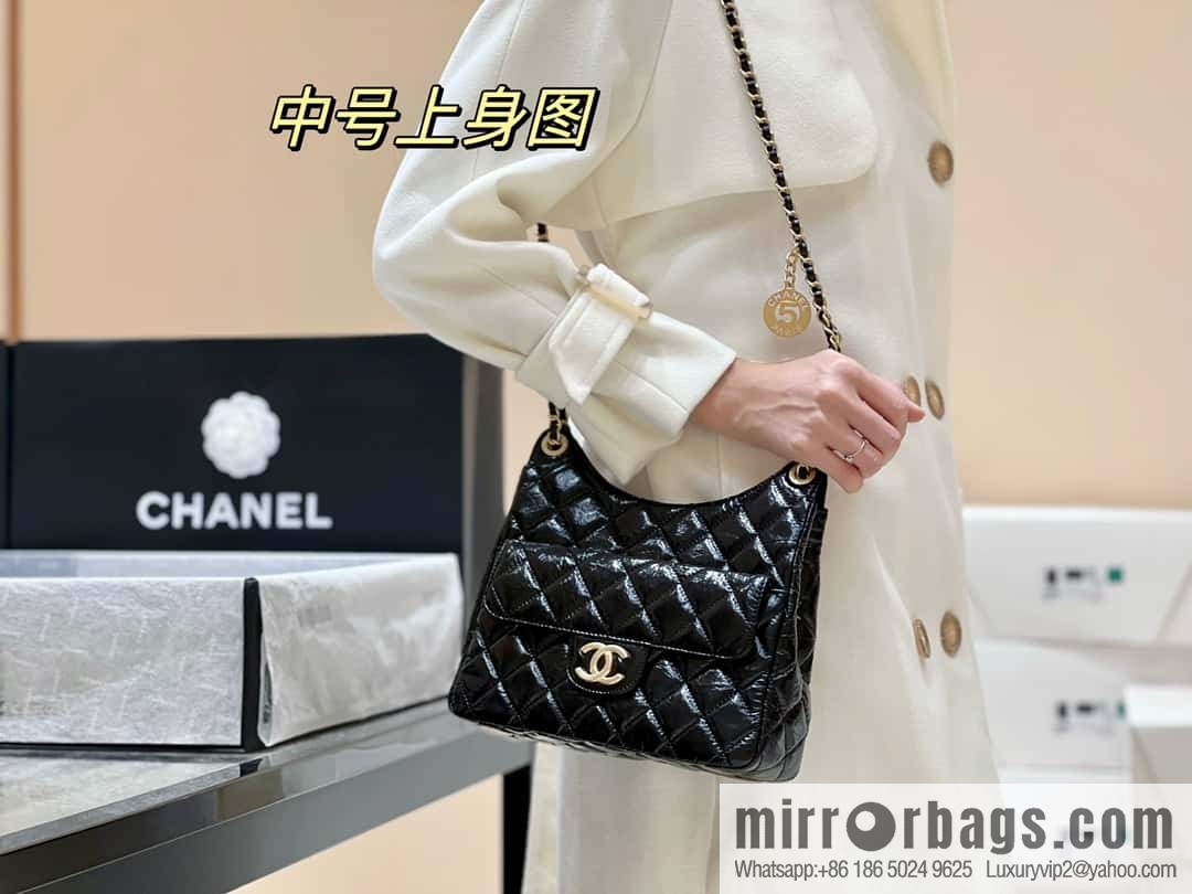 CHANEL 23C early spring vacation new No. 5 gold coin tag hobo hippie bag AS3690