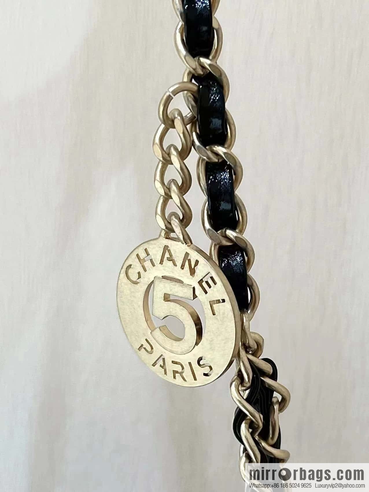 CHANEL 23C early spring vacation new No. 5 gold coin tag hobo hippie bag AS3690