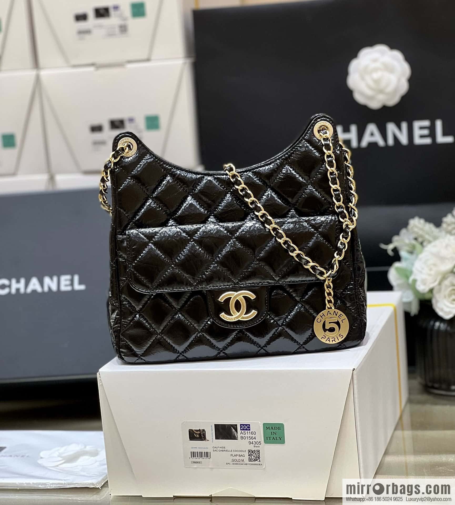 CHANEL 23C early spring vacation new No. 5 gold coin tag hobo hippie bag AS3690