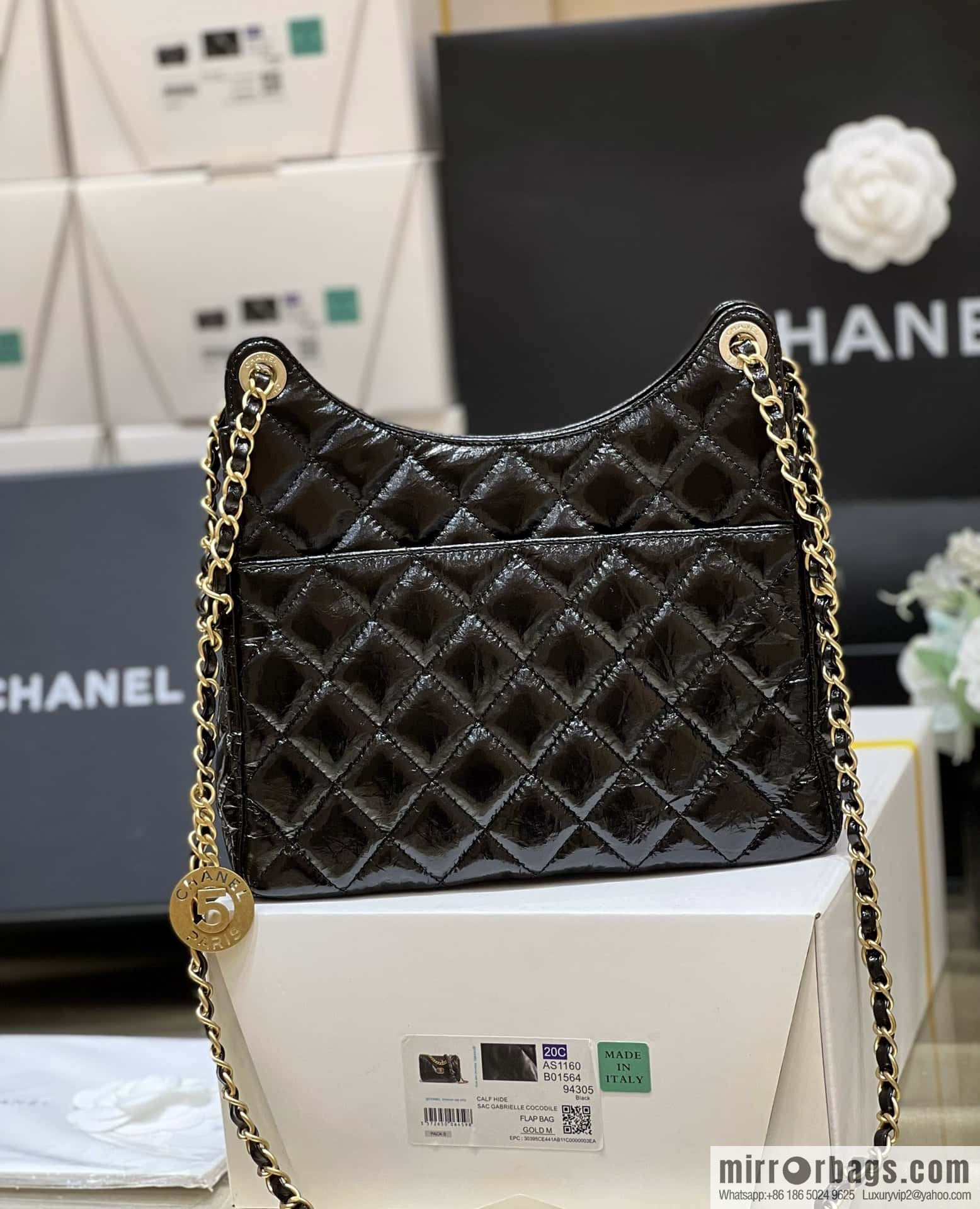 CHANEL 23C early spring vacation new No. 5 gold coin tag hobo hippie bag AS3690