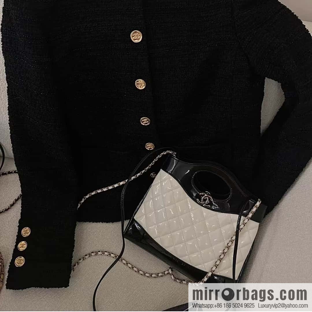 CHANEL 23A Superior Handicraft Series 31bag mini AS4133