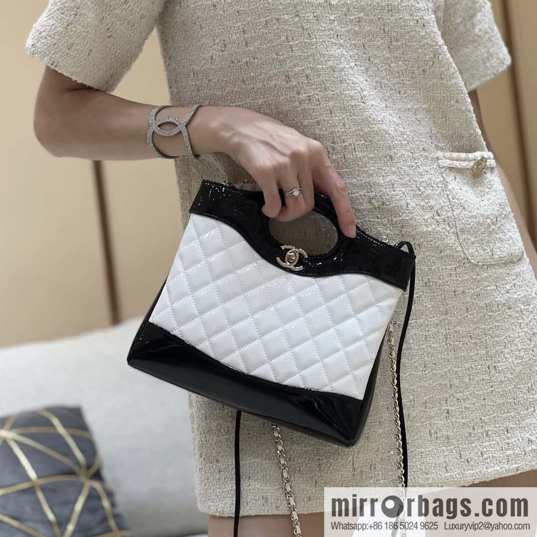 CHANEL 23A Superior Handicraft Series 31bag mini AS4133