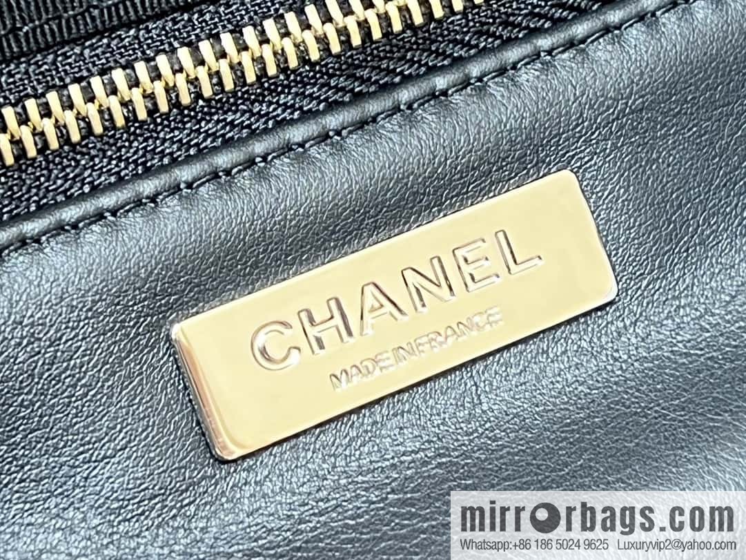 CHANEL 23A Superior Handicraft Series 31bag mini AS4133