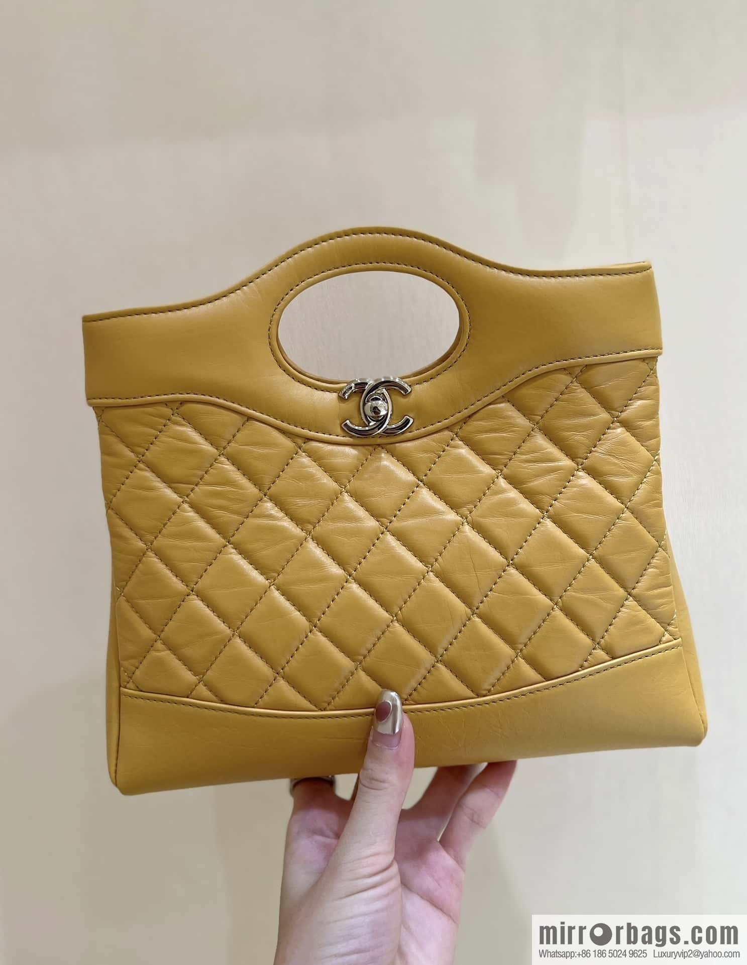 CHANEL 23A Advanced Handicraft Series 31bag mini AS4133 yellow