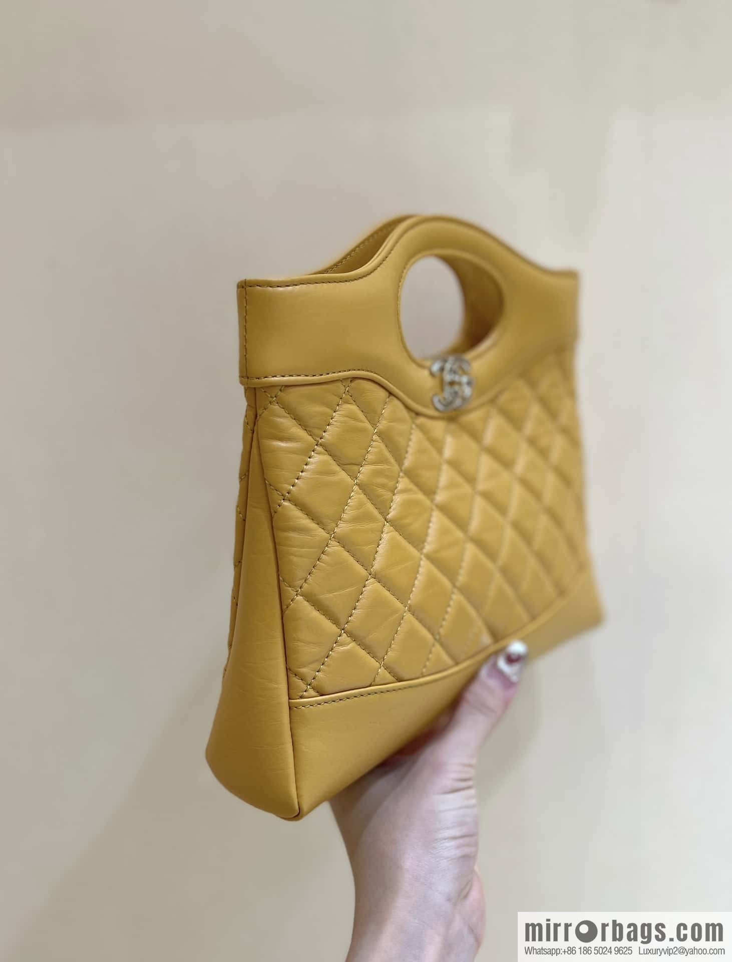 CHANEL 23A Advanced Handicraft Series 31bag mini AS4133 yellow