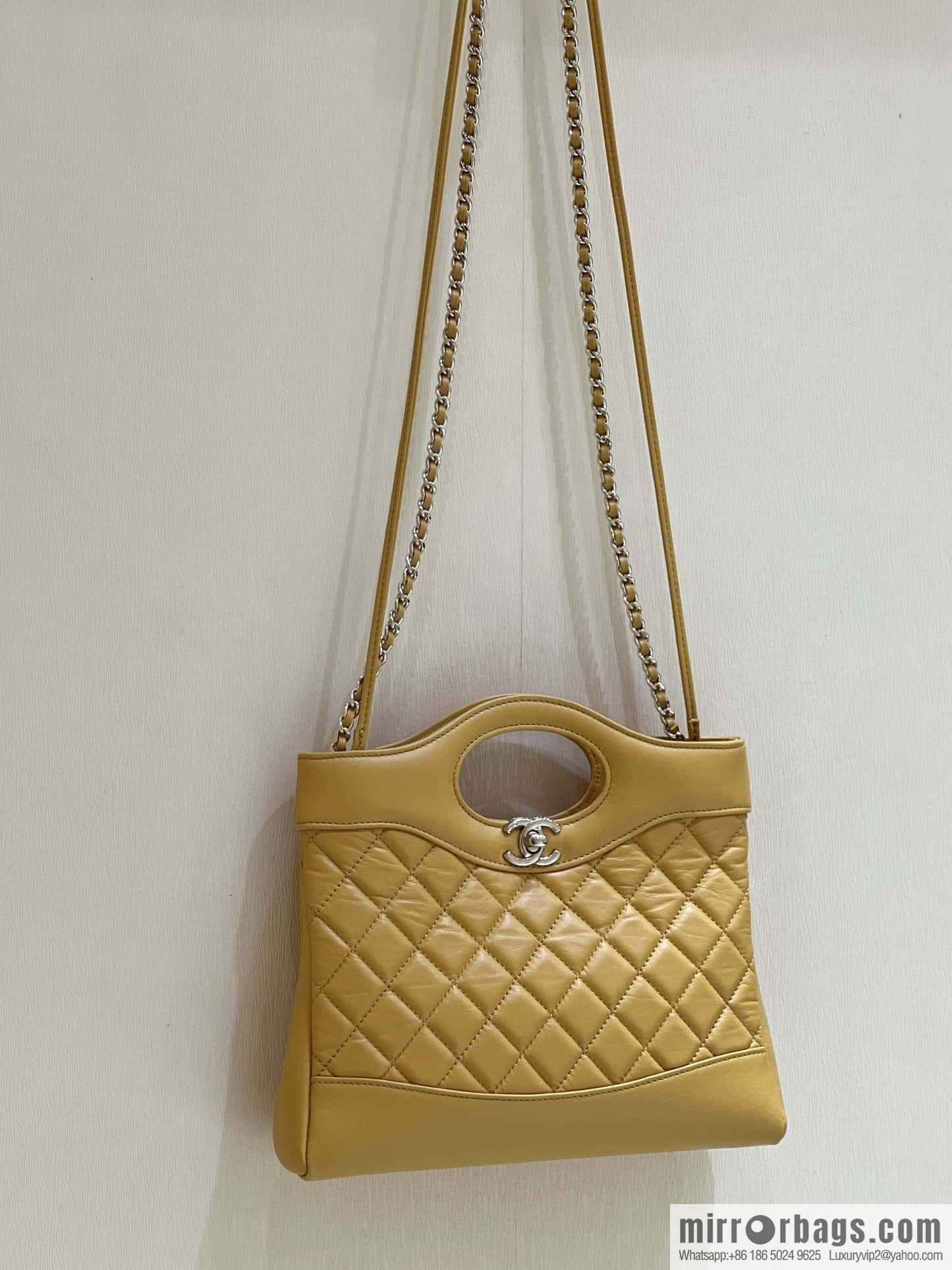 CHANEL 23A Advanced Handicraft Series 31bag mini AS4133 yellow