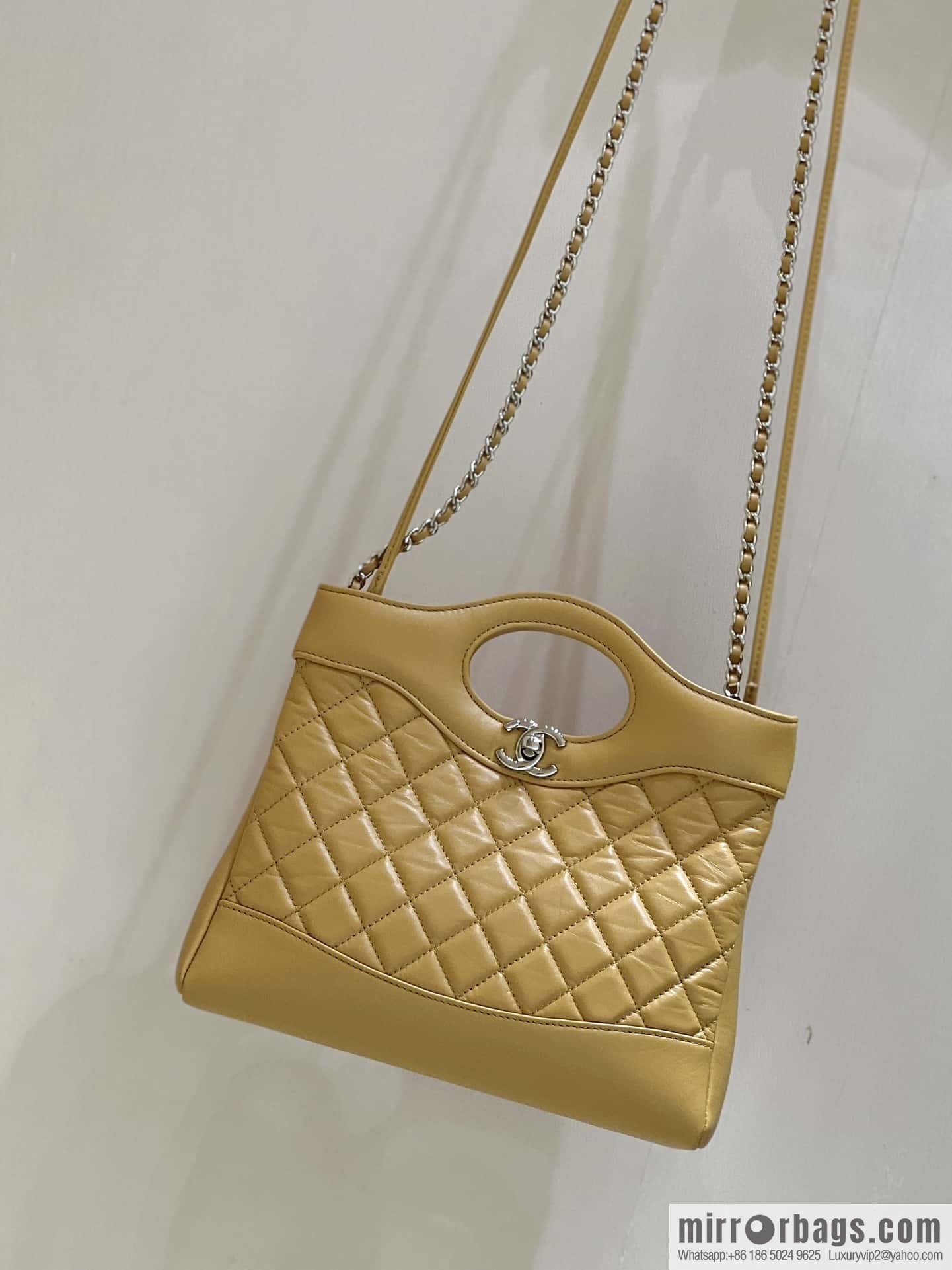 CHANEL 23A Advanced Handicraft Series 31bag mini AS4133 yellow