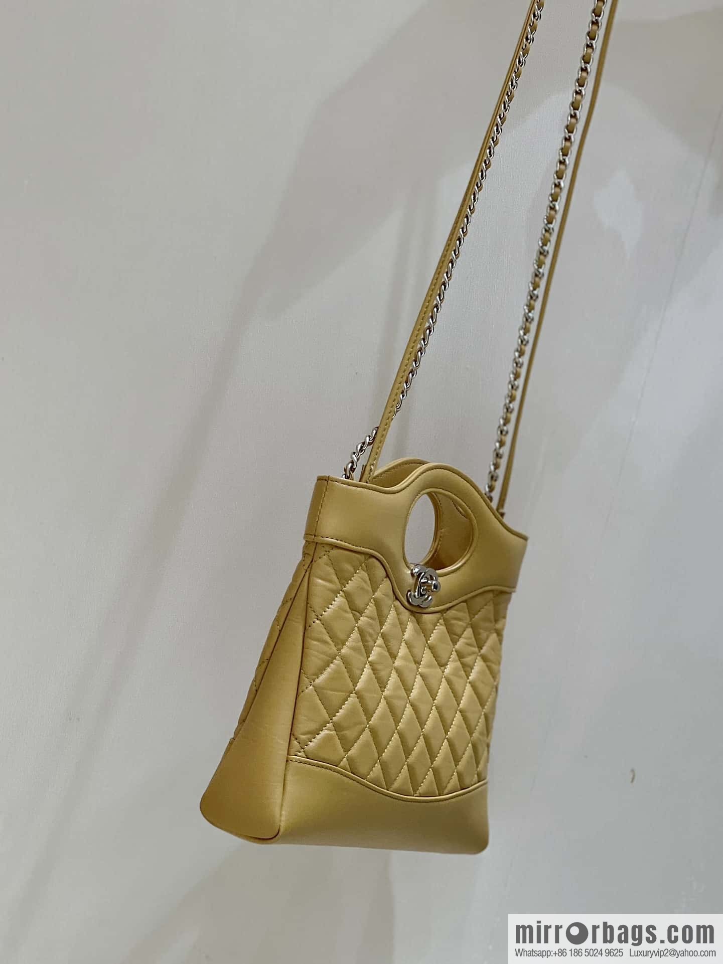 CHANEL 23A Advanced Handicraft Series 31bag mini AS4133 yellow