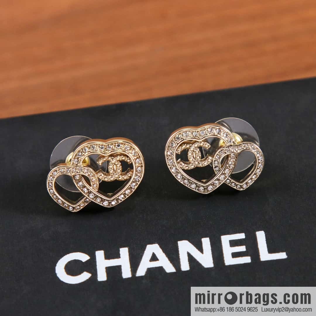 New ☑️ Chanel C1 double c double peach heart love hollow stud earrings