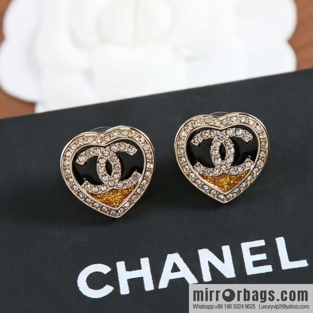New ☑️ Chanel C1 double c peach heart love stud earrings