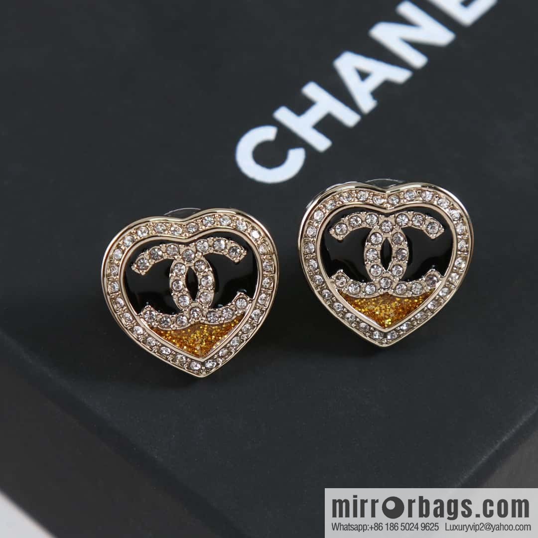 New ☑️ Chanel C1 double c peach heart love stud earrings