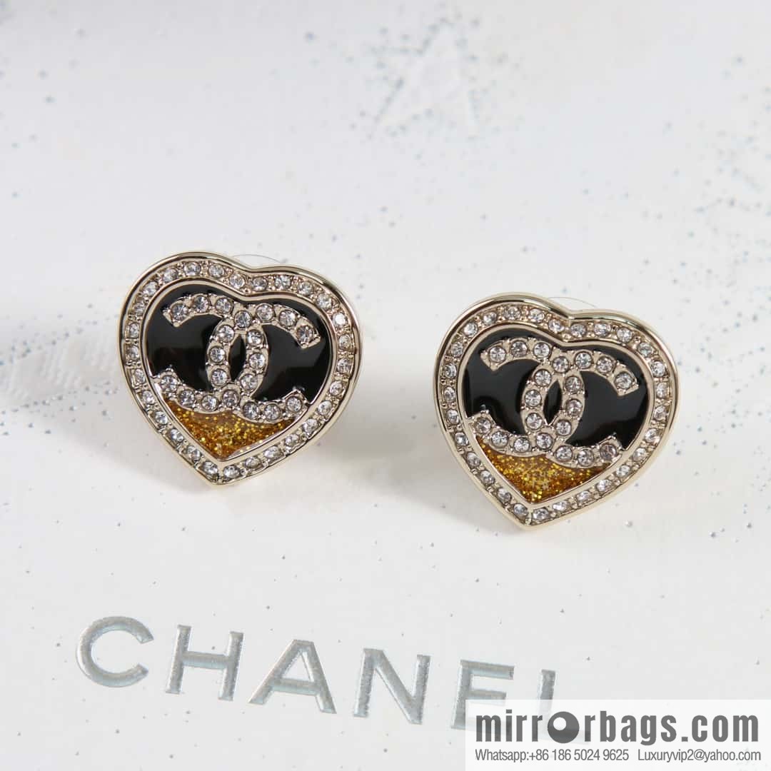 New ☑️ Chanel C1 double c peach heart love stud earrings