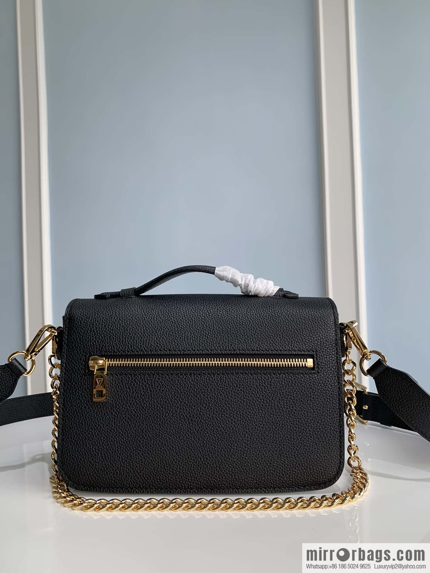 LV M22735 Oxford