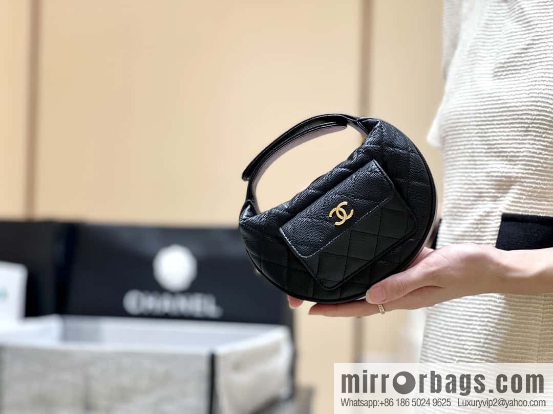 CHANEL 23B Autumn and Winter Preview Series, Litchi Leather Hula Hoop AP3467