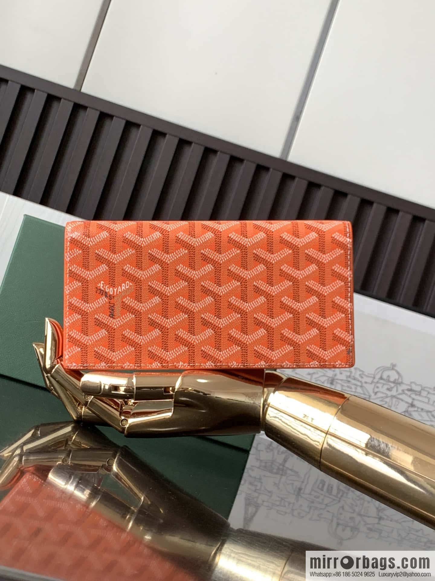 Goyard GOYARD · suit clip 7709
