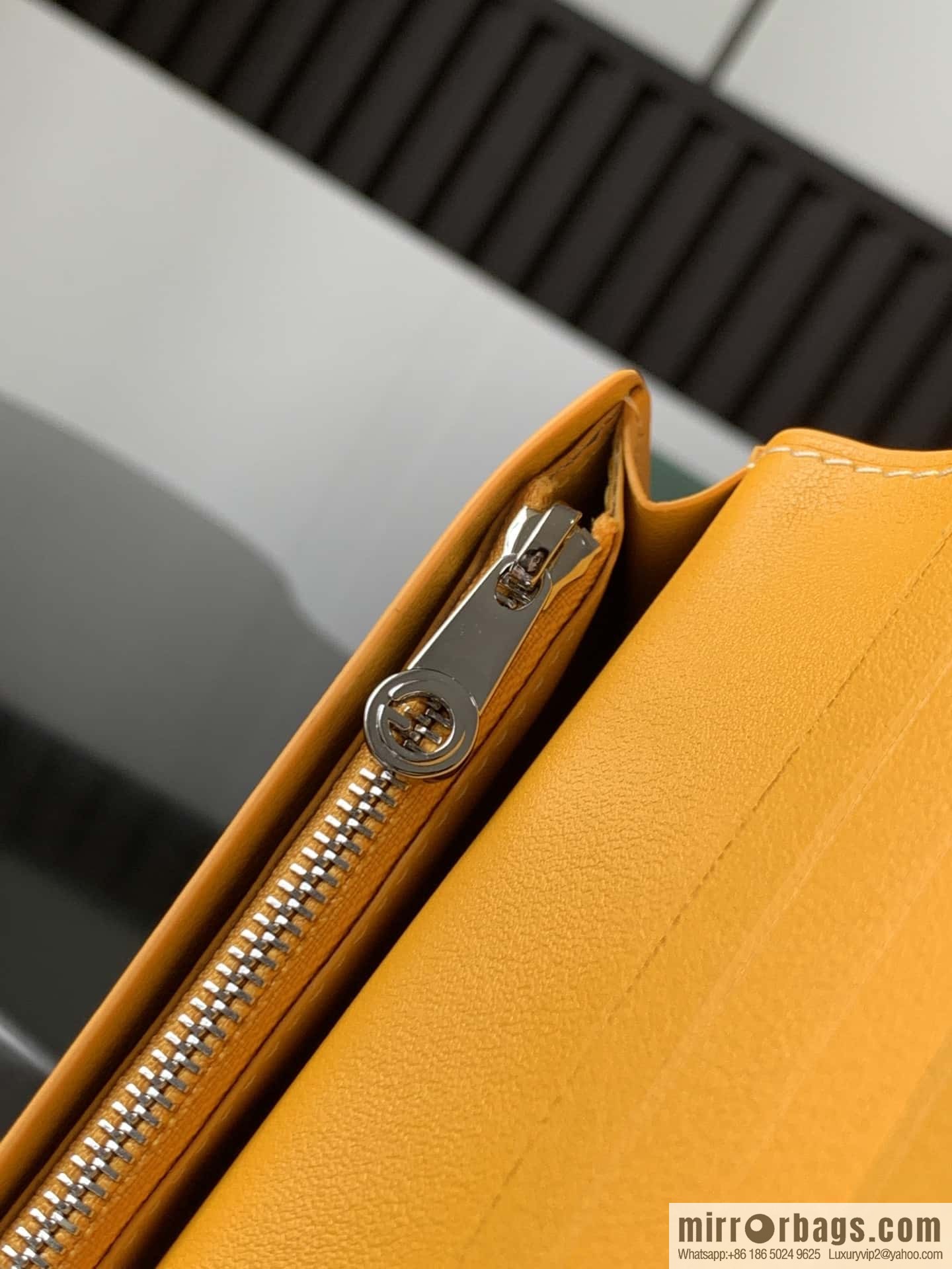Goyard GOYARD · suit clip 7709