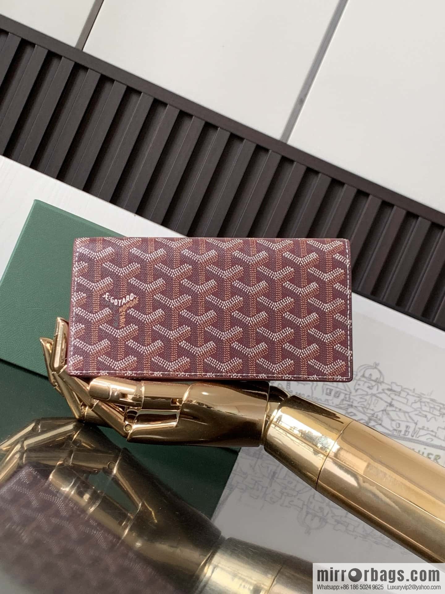Goyard GOYARD · suit clip 7709