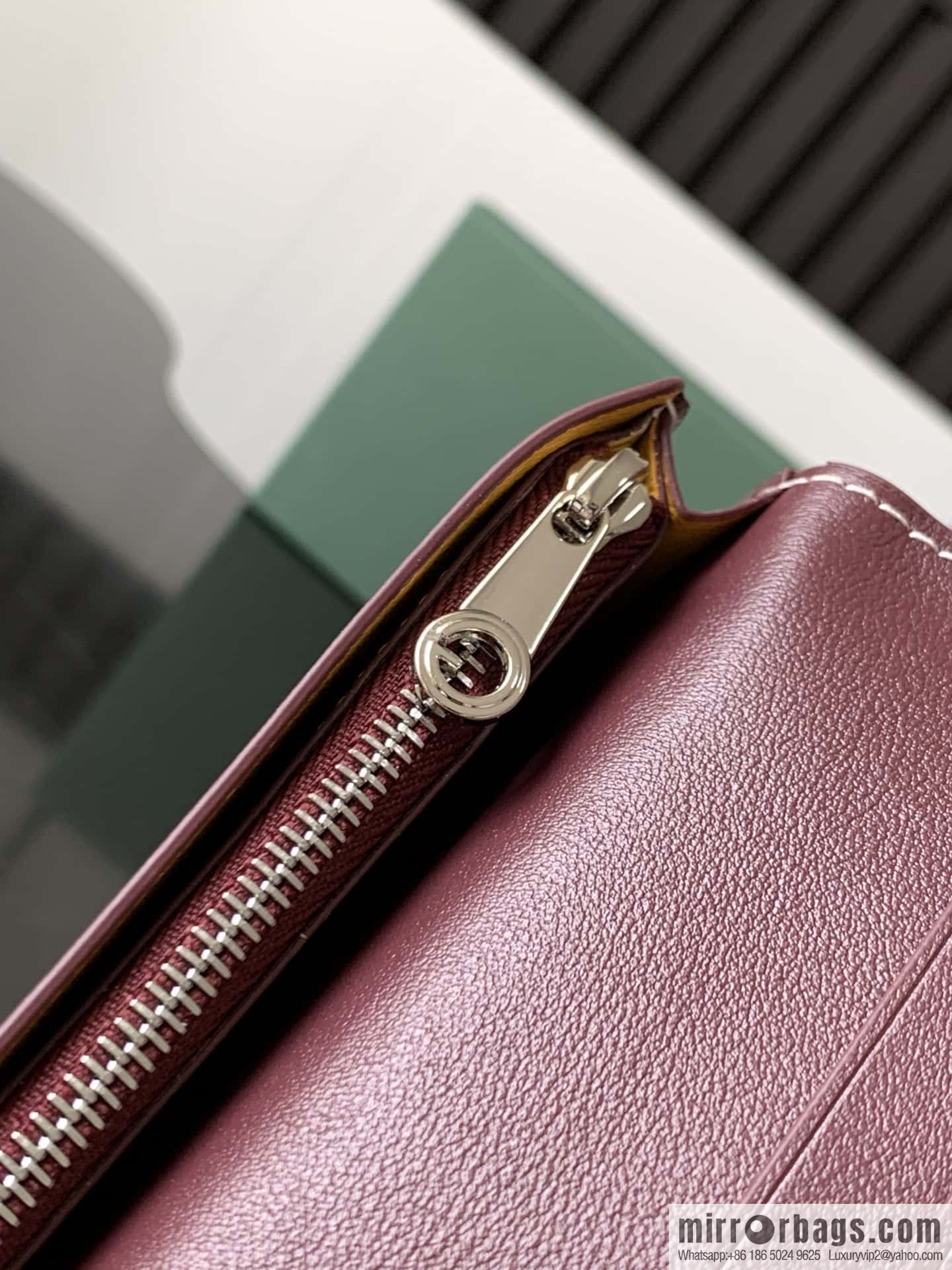 Goyard GOYARD · suit clip 7709