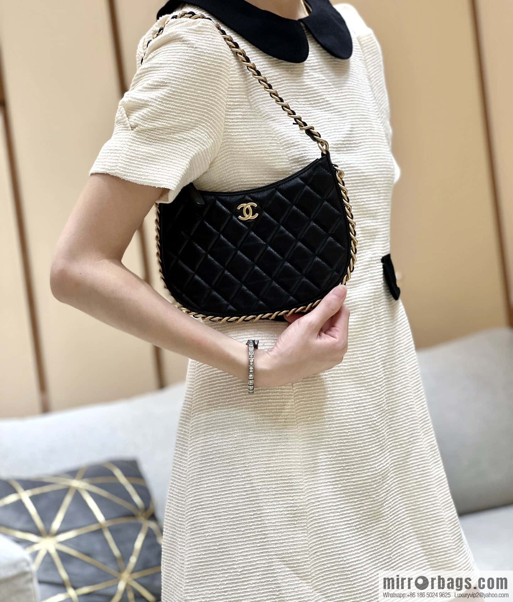 CHANEL 23B autumn and winter trailer series hobo armpit bag AS4378