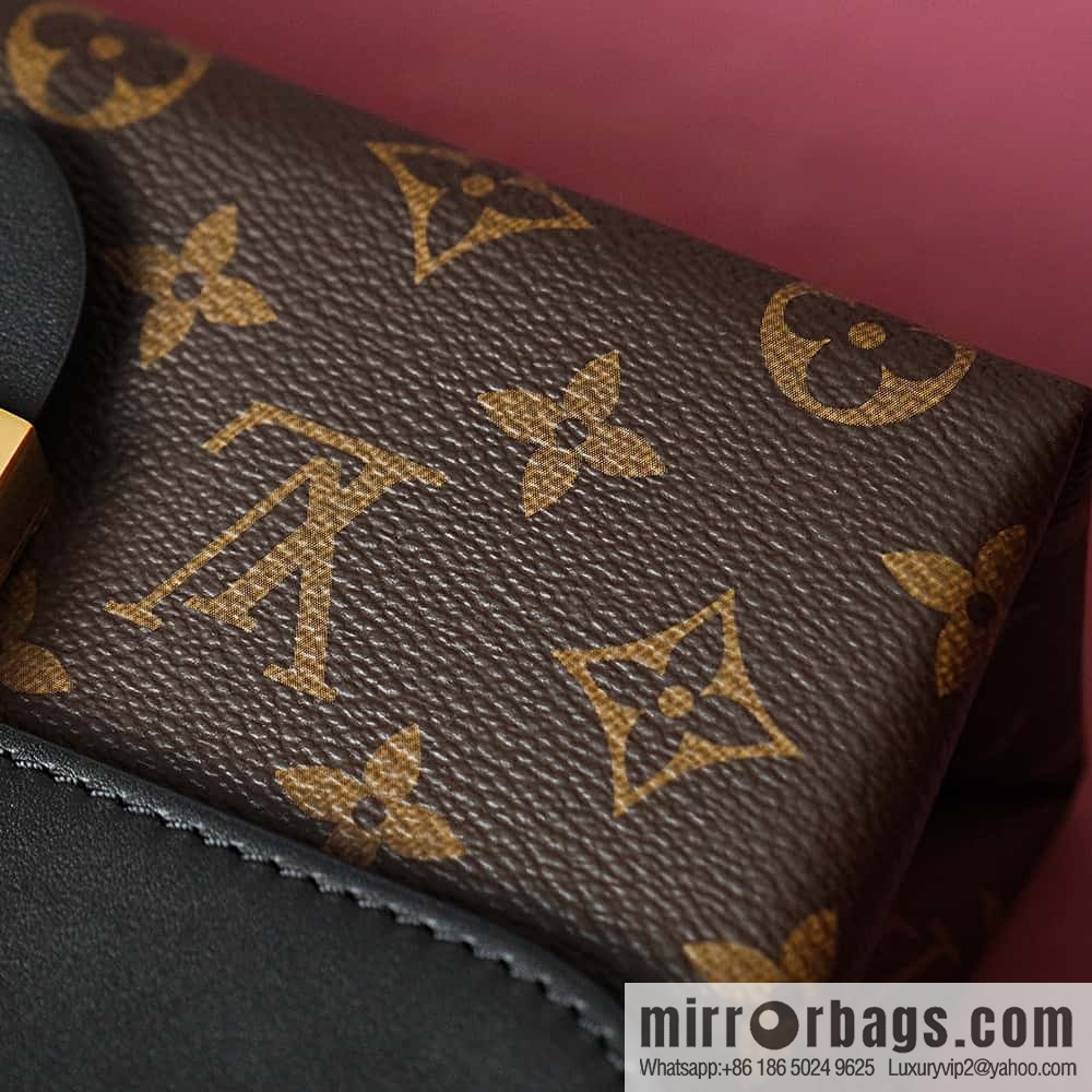 LV M44141 Locky BB