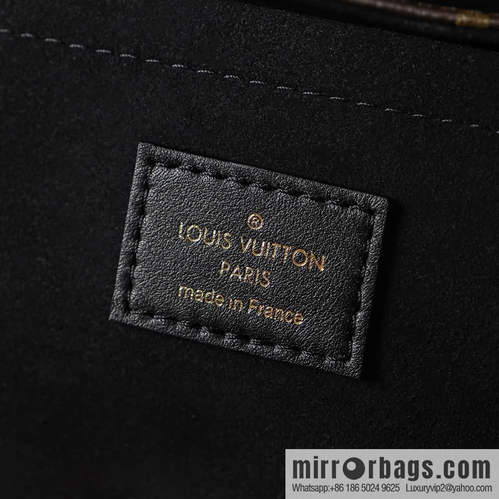 LV M44141 Locky BB