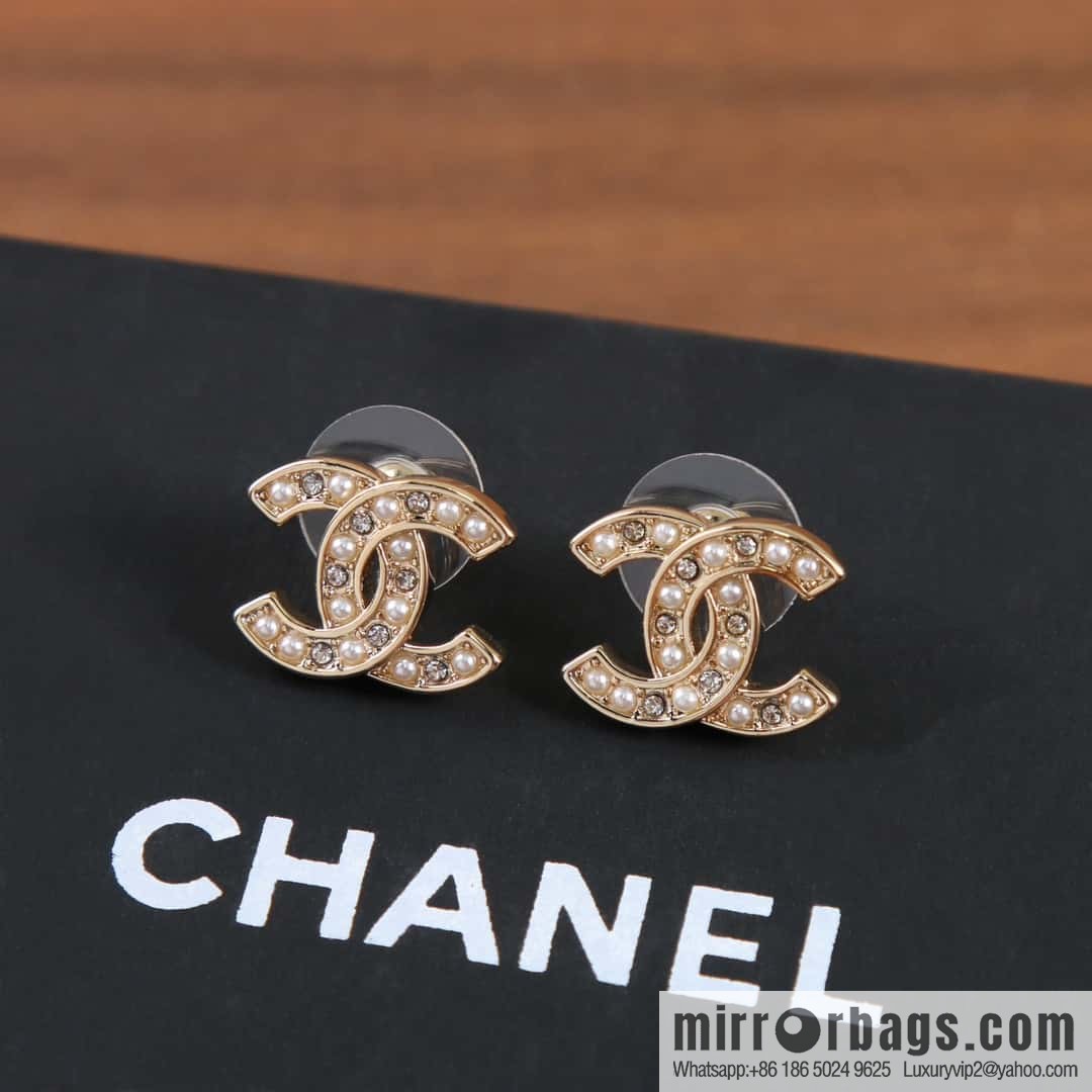 New ☑️ Chanel C1 mini double c pearl stud earrings