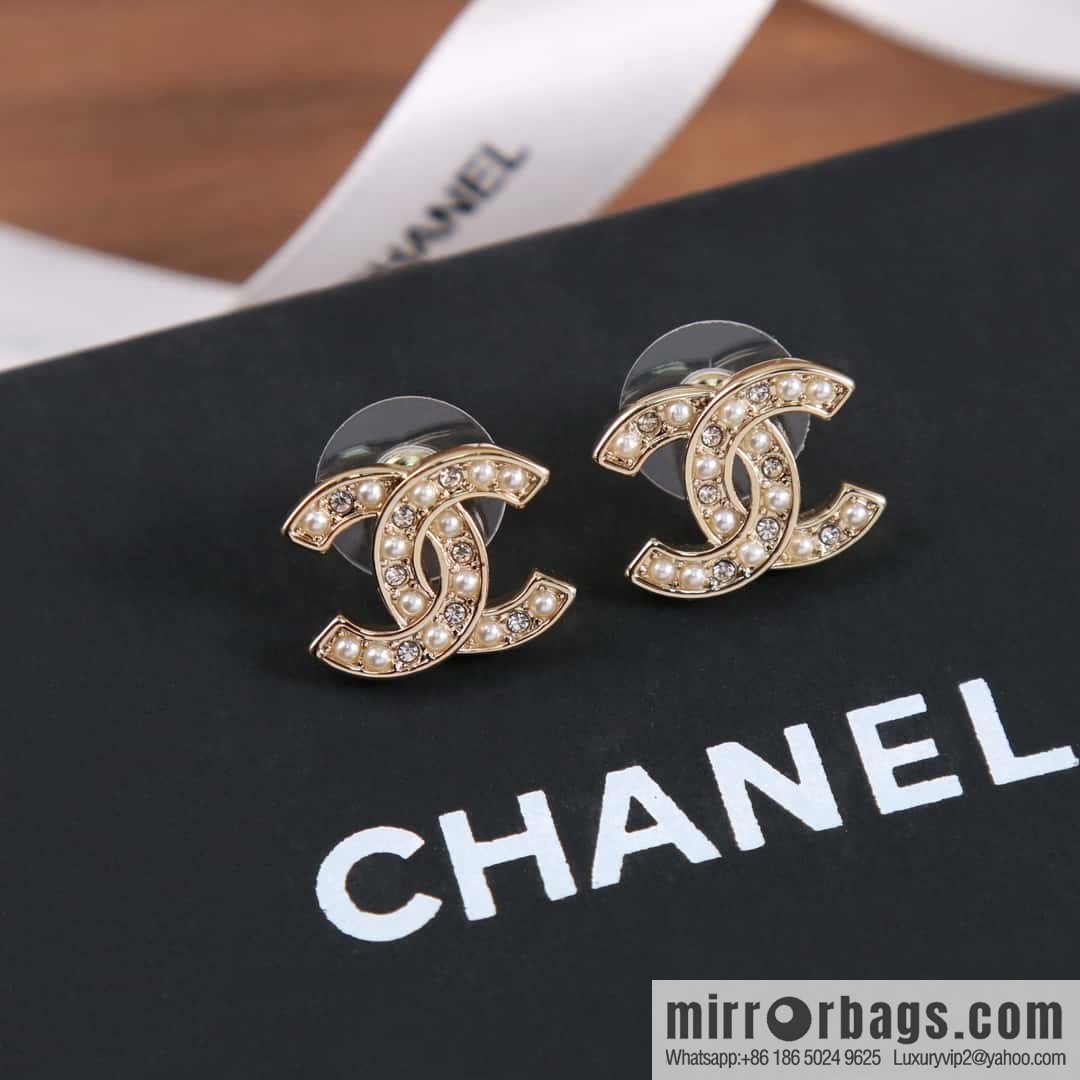 New ☑️ Chanel C1 mini double c pearl stud earrings