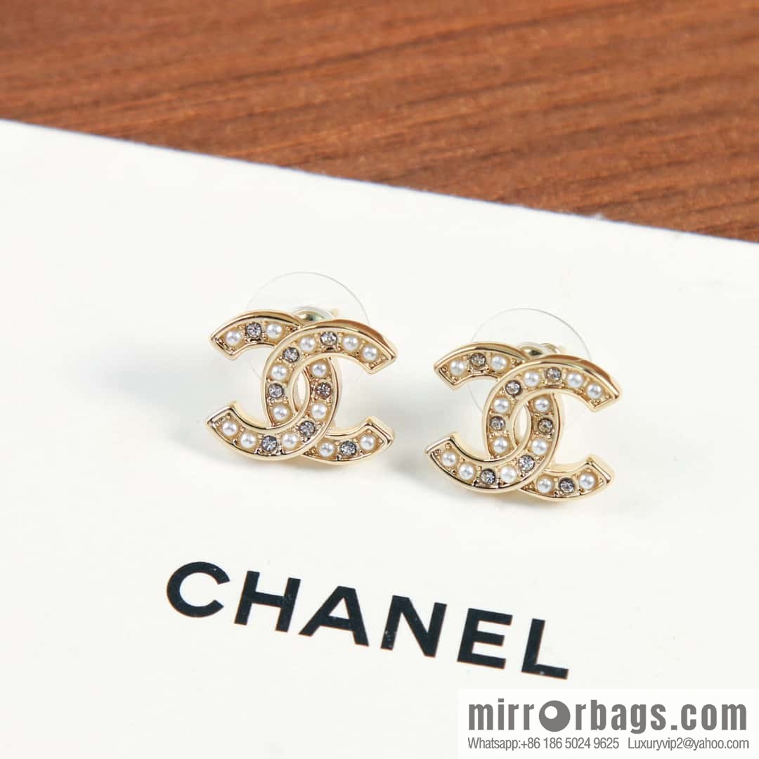 New ☑️ Chanel C1 mini double c pearl stud earrings