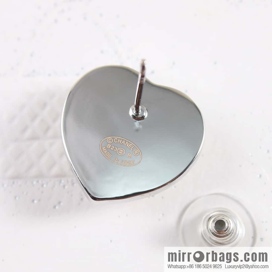 New ☑️ Chanel C1 double c silver peach heart love stud earrings