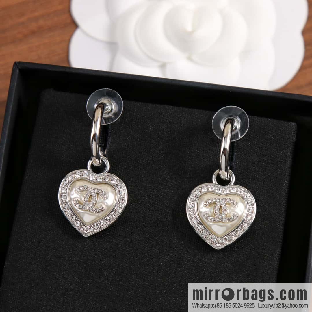 New ☑️ Chanel C2 silver double c peach heart love stud earrings