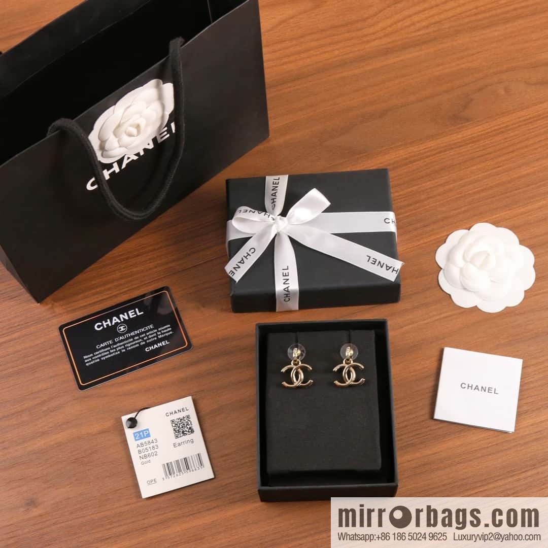 New ☑️ Chanel C2 double c gold stud earrings