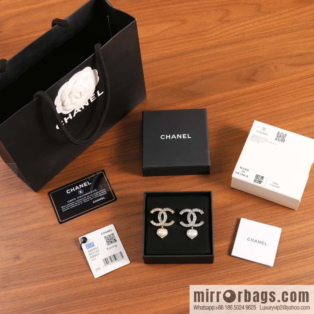 New ☑️ Chanel Double C Full Diamond Peach Heart Love Brooch