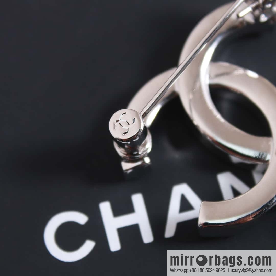 New ☑️ Chanel Double C Full Diamond Peach Heart Love Brooch