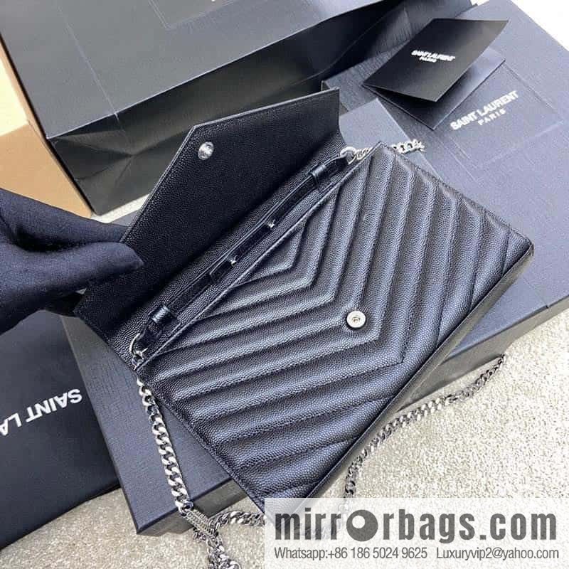 MONOGRAM caviar texture original leather version envelope bag model: 360452