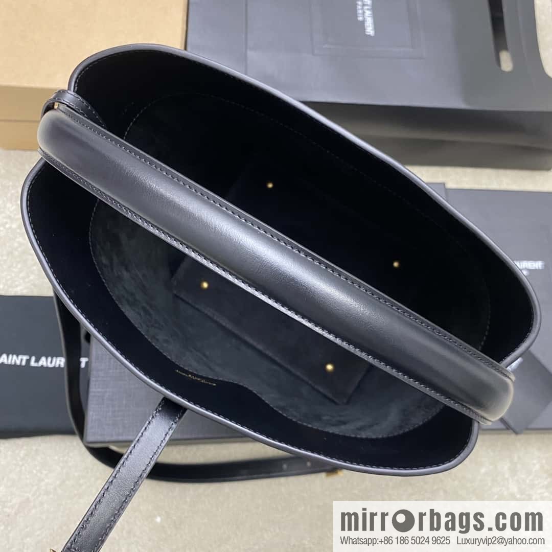 LE 5A-7 series of new medium super good-looking bucket bag model: 742828