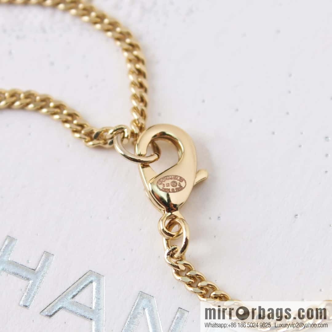 New ☑️ Chanel Double C Hollow Peach Heart Love Necklace