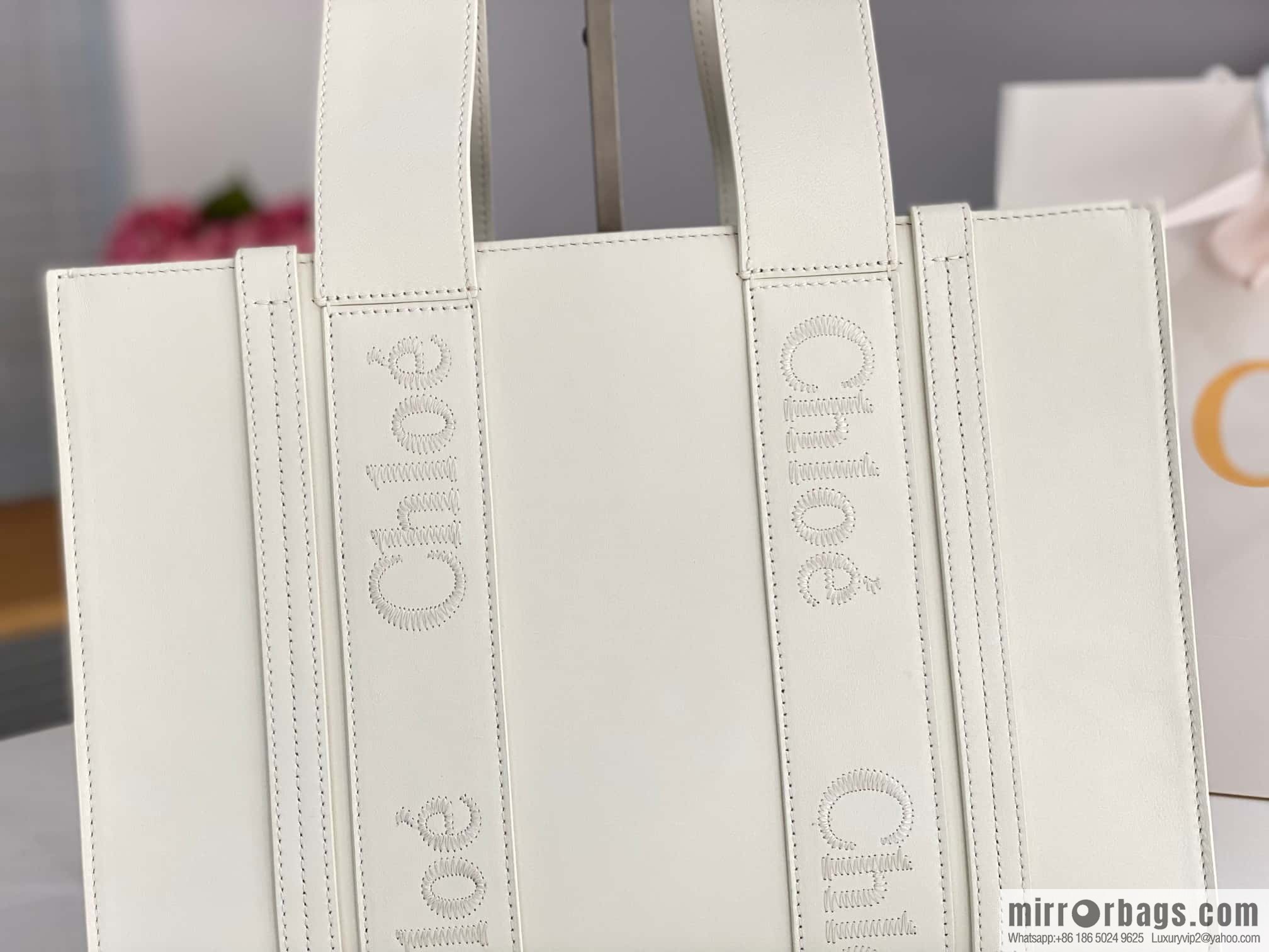 Chloe Woody Full Pitot Bag, White Medium 37CM