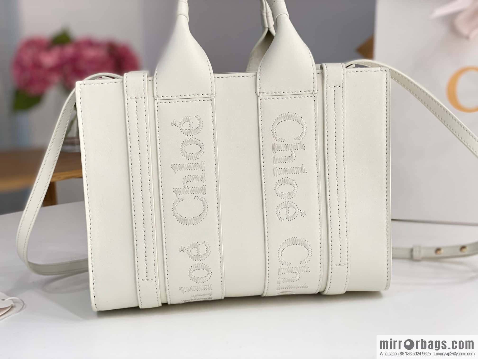 Chloe Woody Full Pitot Bag, White Small 26CM