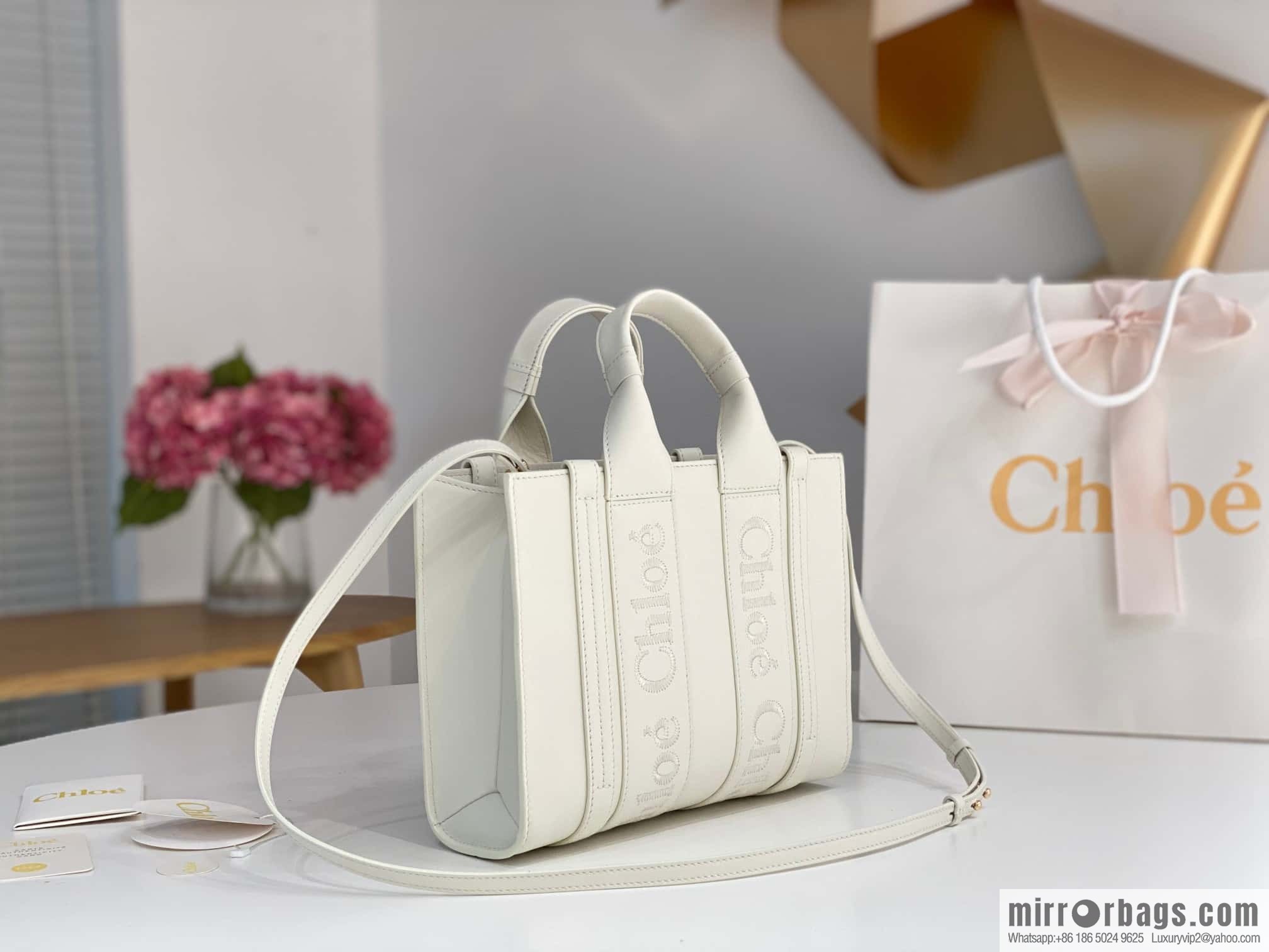 Chloe Woody Full Pitot Bag, White Mini20CM