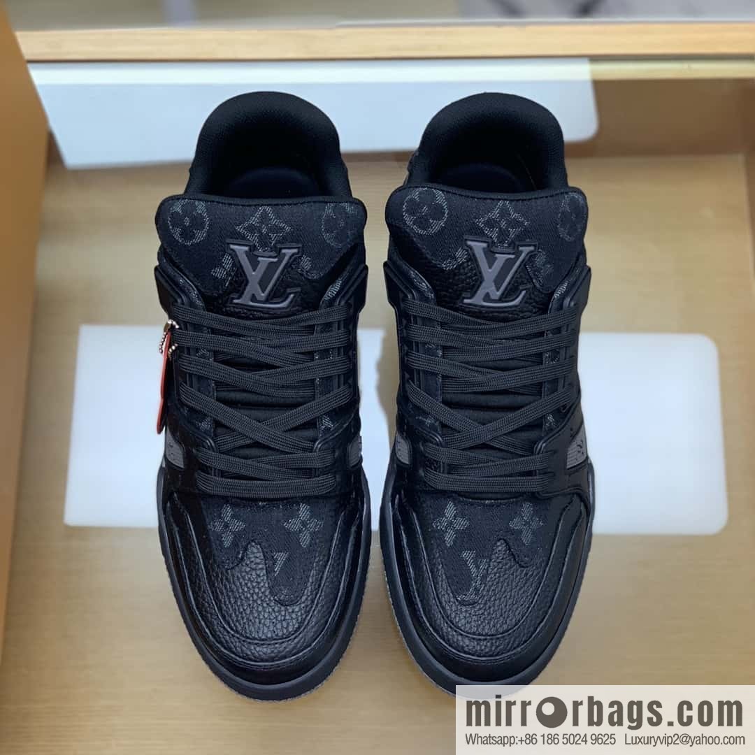 LV black denim and black calfskin men's sports and leisure shoes