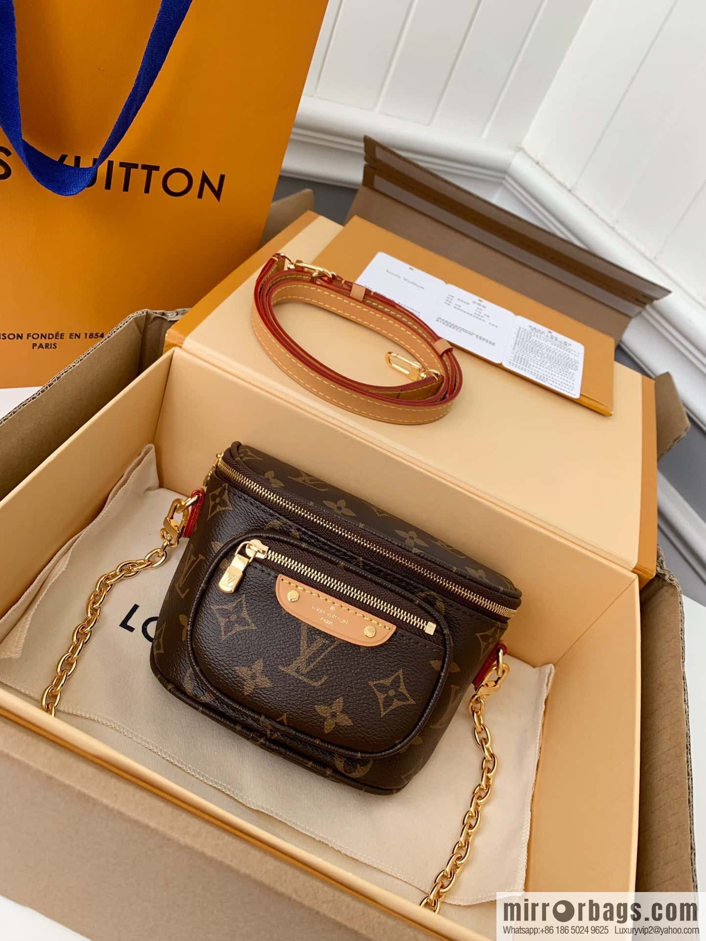 LV M82335 MINI BUMBAG handbag