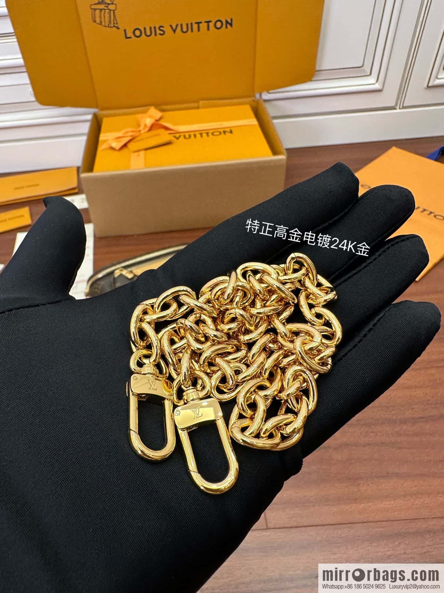 LV MINI BUMBAG handbag M82335