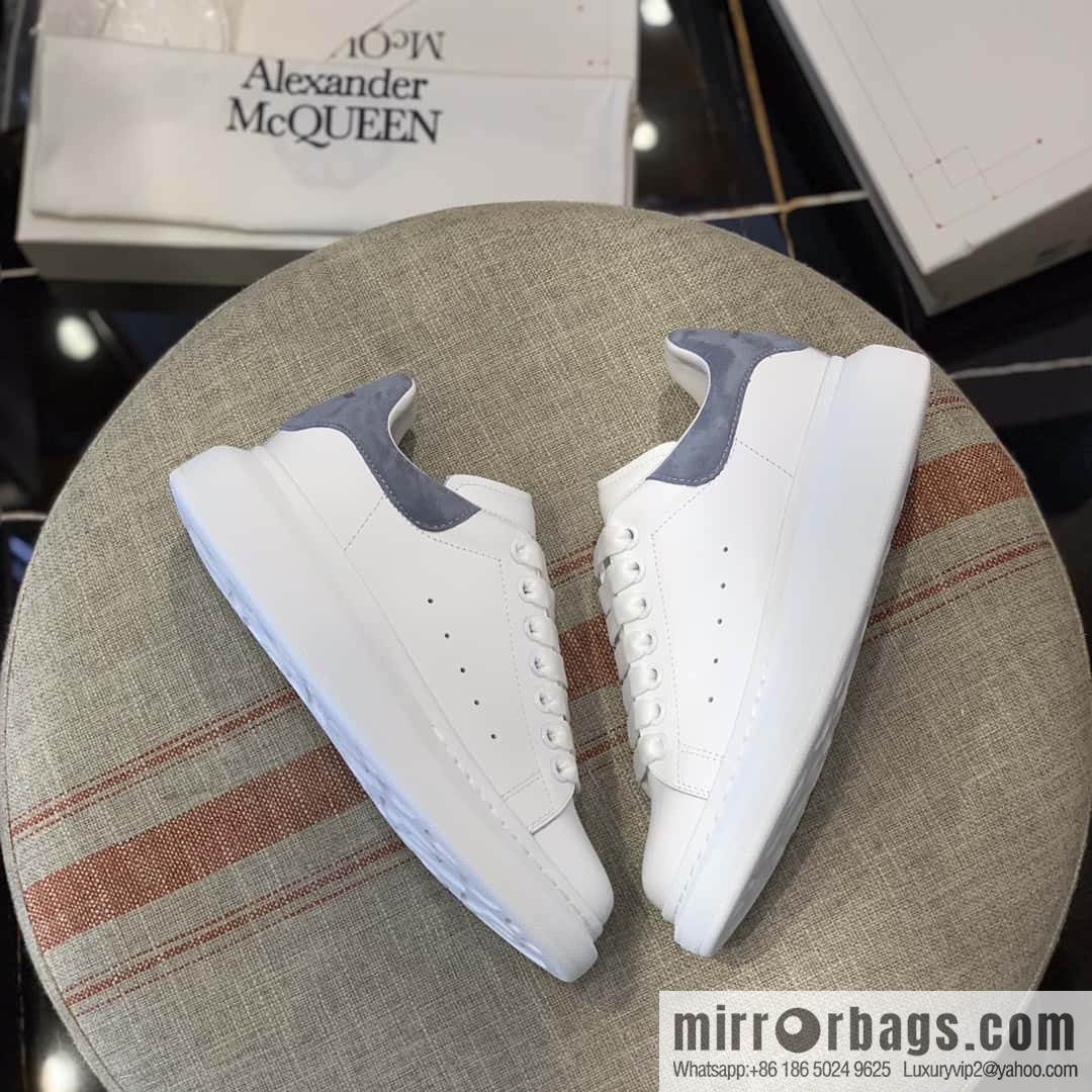 Alexander McQueen Alexander McQueen Fog Blue Fleece Tail Unisex same sneakers