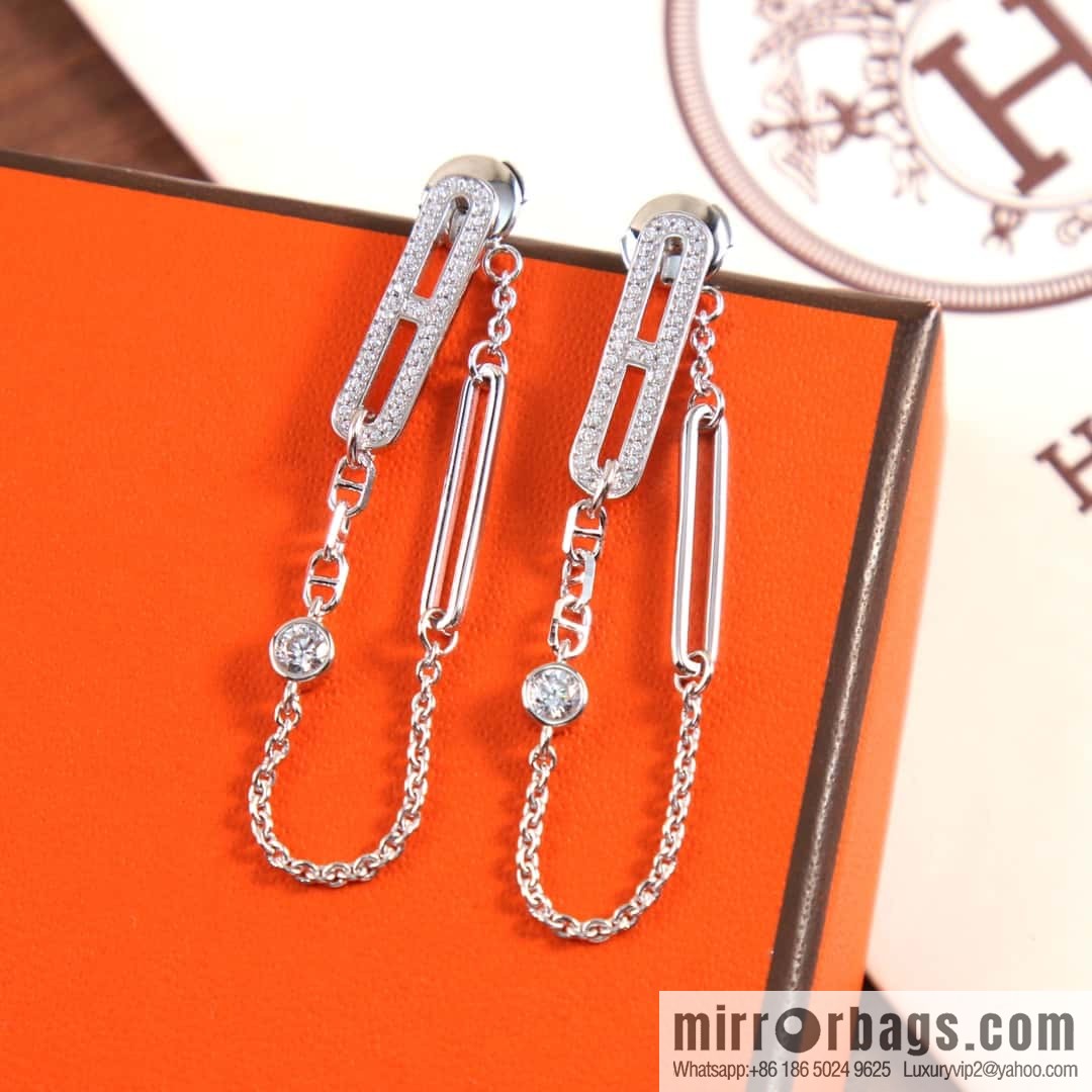 New ☑️ Hermès HERMES full drill pig nose chain stud earrings