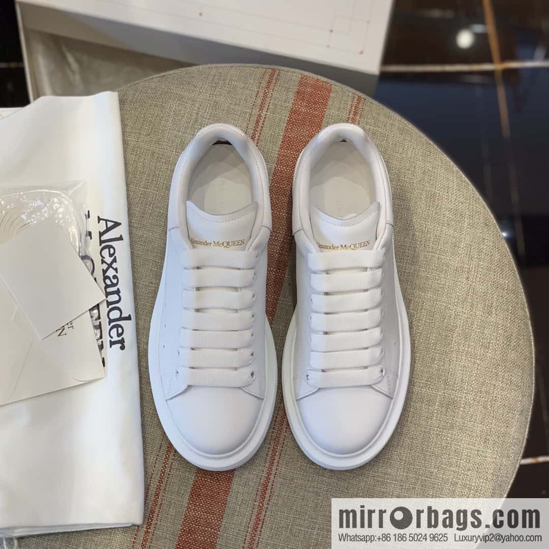 Alexander McQueen Unisex sneakers